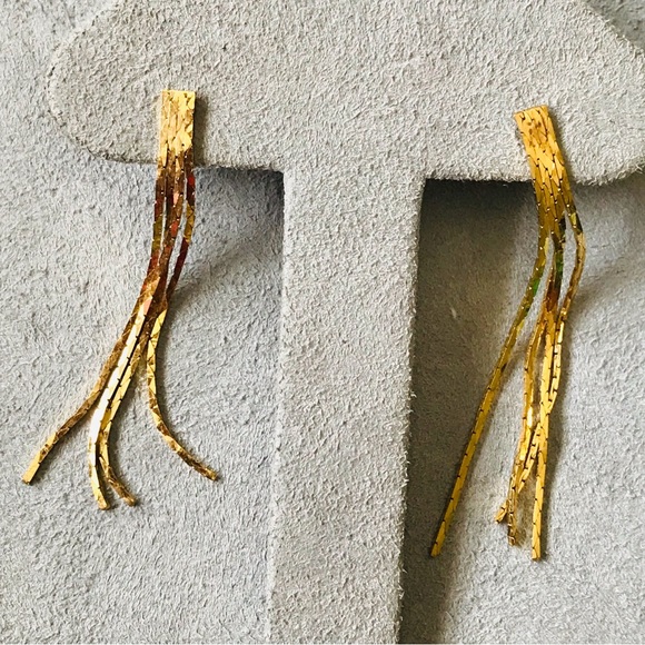 Vintage 80’s Costume Gold Tone Cascading Tassel Fringe 2 Inch Post Earrings - Picture 5 of 10